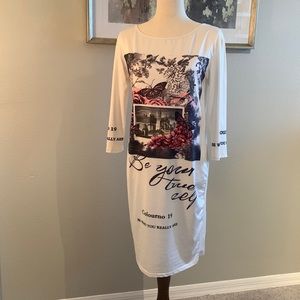 White graphic long sleeves dress